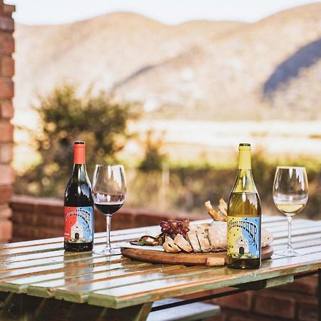 Otavi Vineyards Self-Catering & Camping Exterior photo