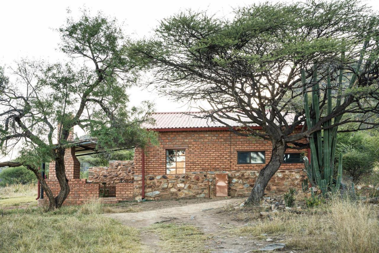 Otavi Vineyards Self-Catering & Camping Exterior photo