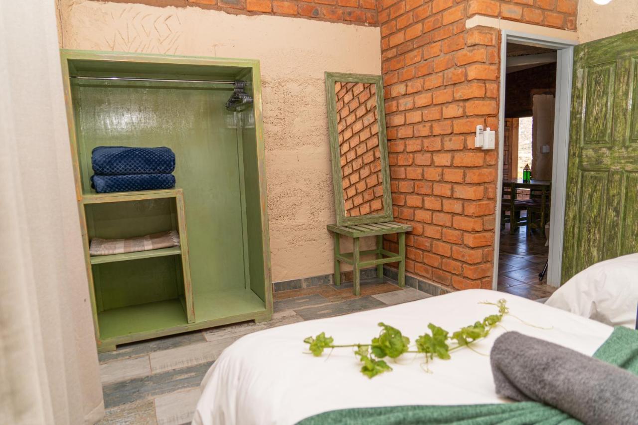 Otavi Vineyards Self-Catering & Camping Exterior photo