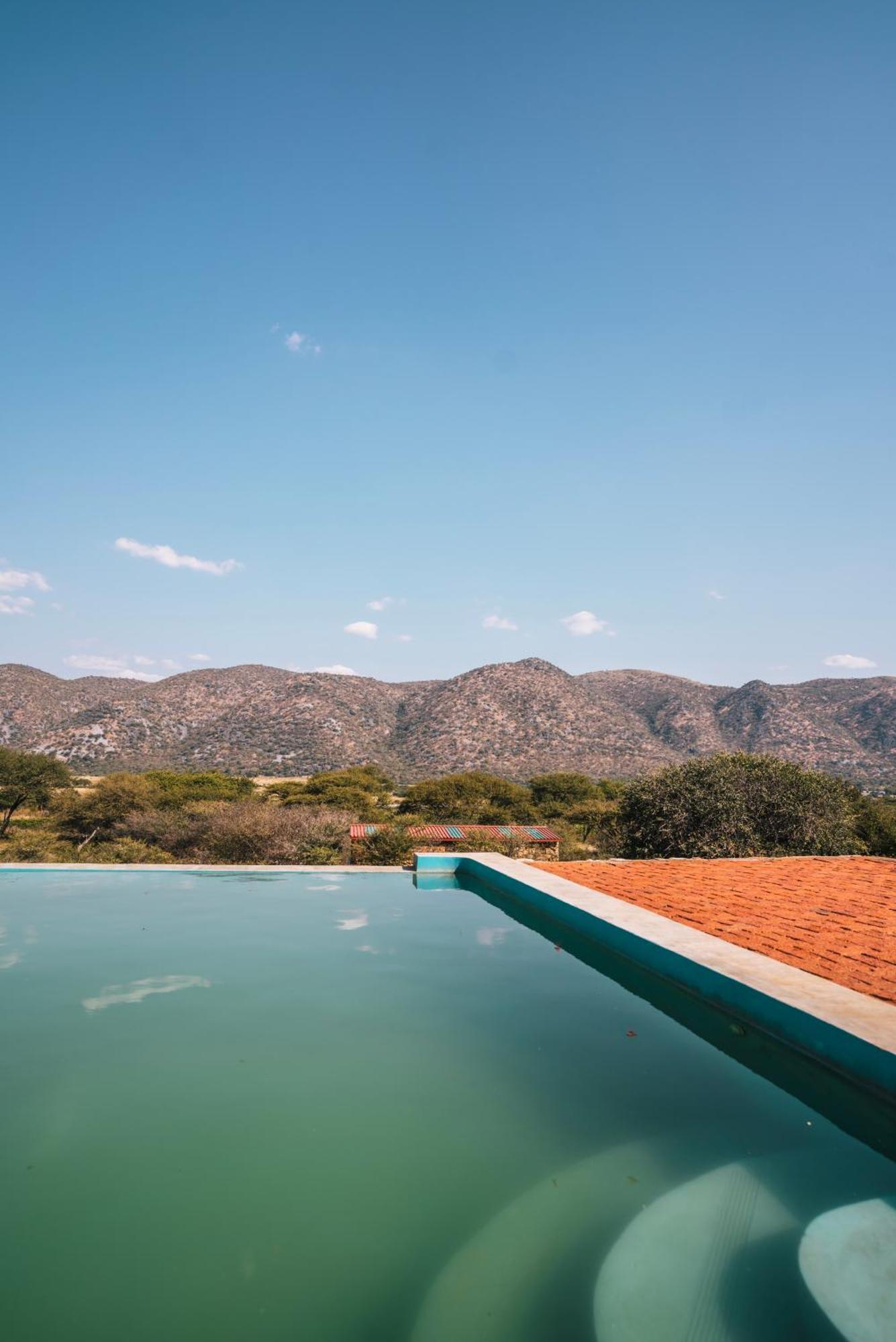 Otavi Vineyards Self-Catering & Camping Exterior photo